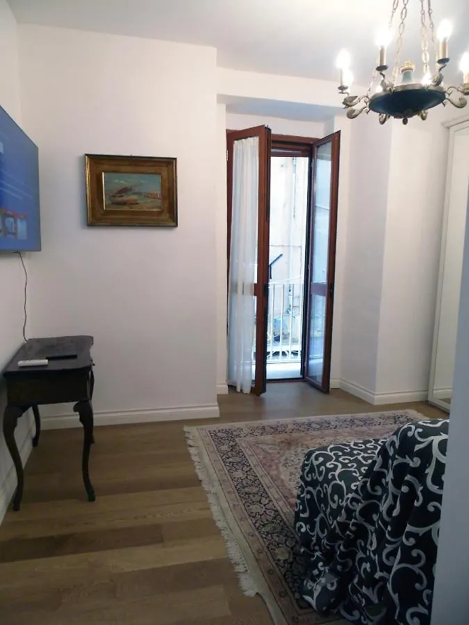 Apartment Charme Napoletano Quartieri Spagnoli Naples